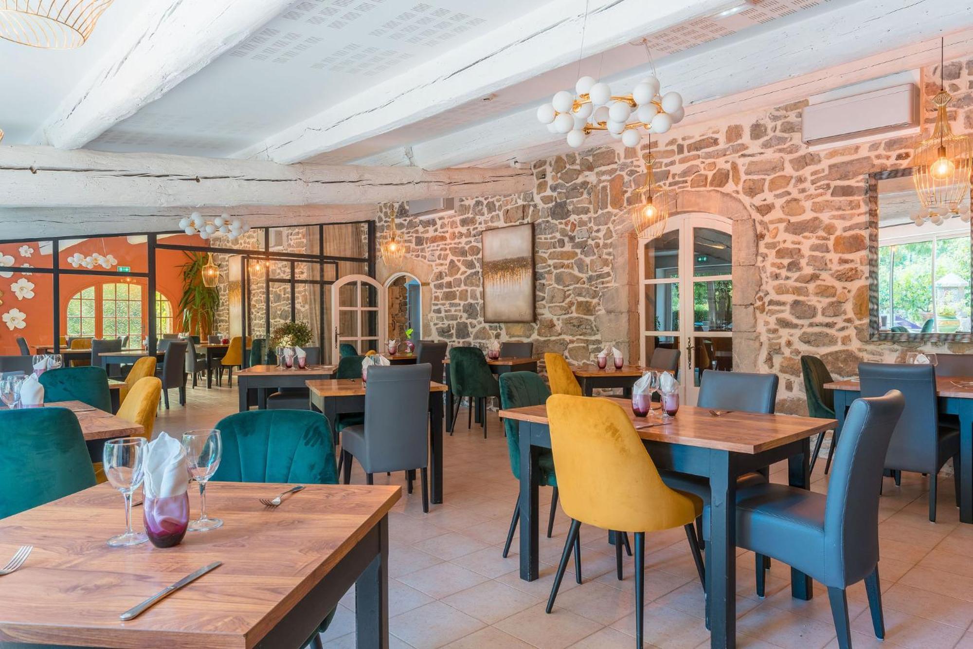 Logis Hôtel Restaurant Le Pradinas Anduze Exterior foto